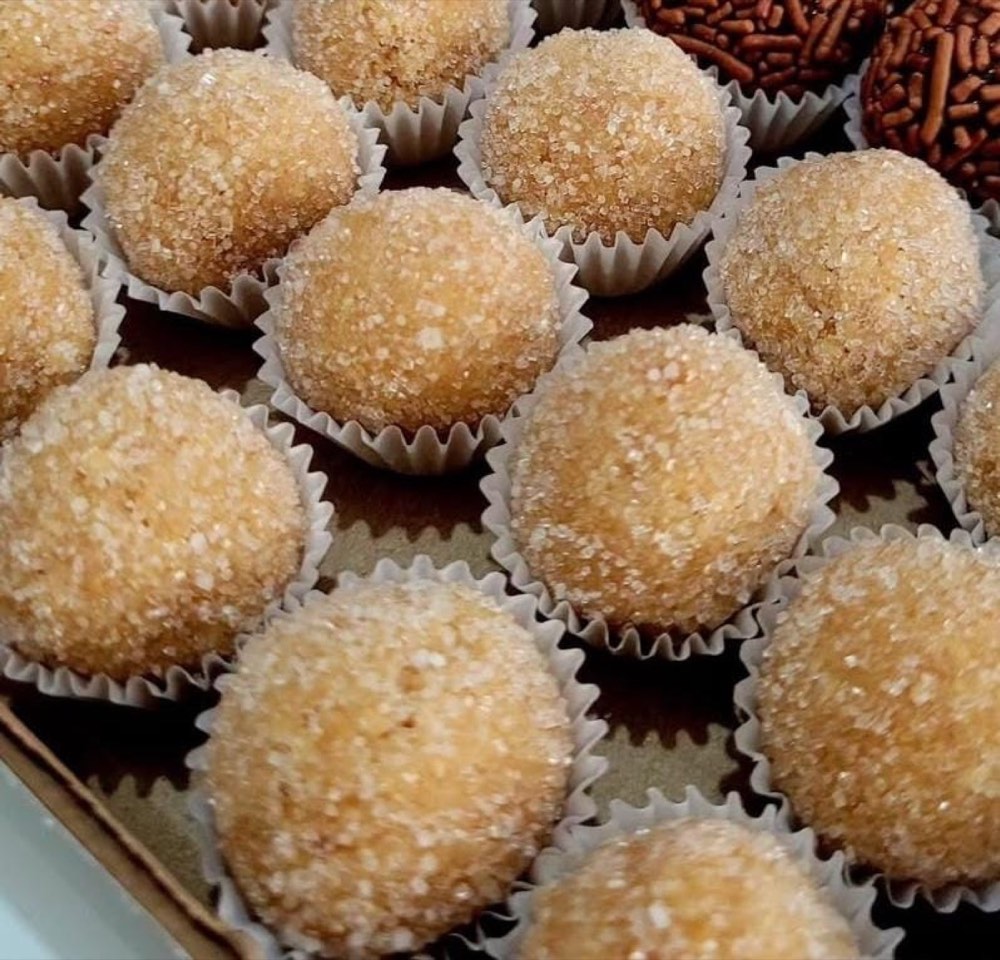 Bolinha de paçoca