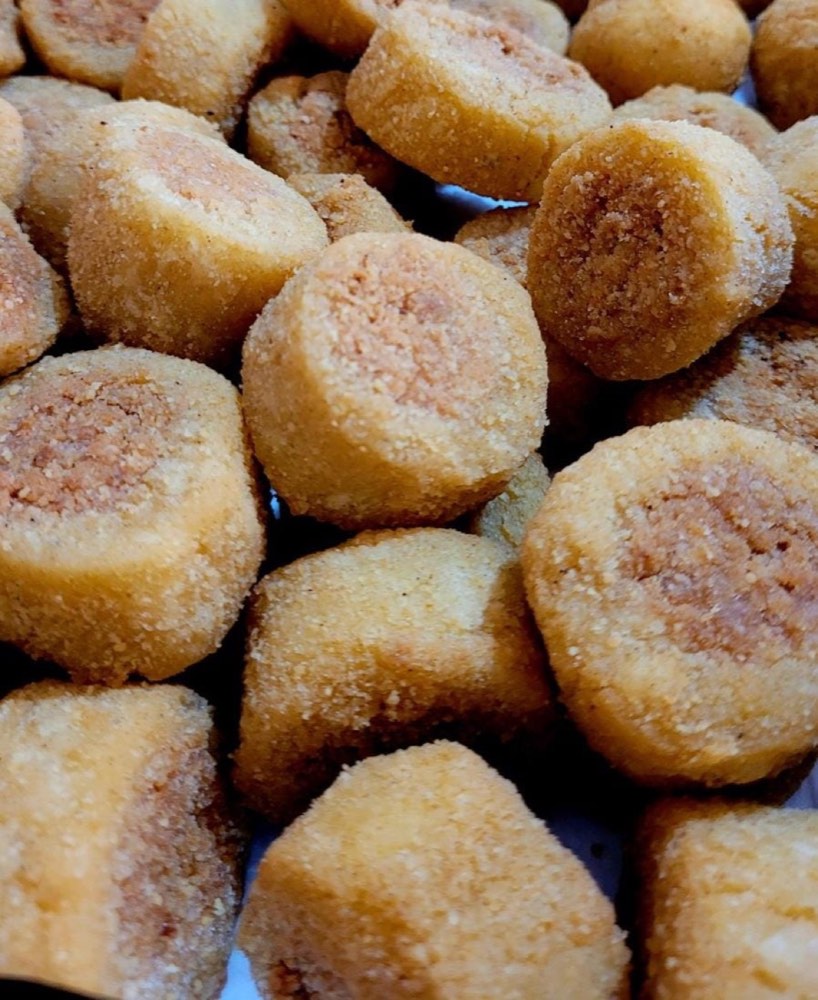 Enroladinho de salsicha frito